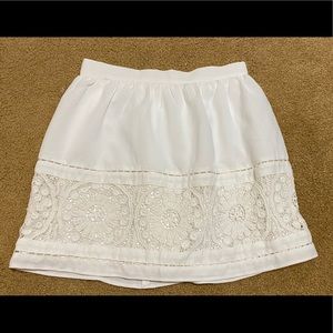 White lace detail mini skirt